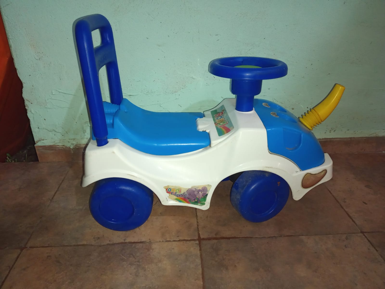 Andador de elefante con baulera 