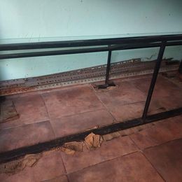 Hermoso MOSTRADOR - EXHIBIDOR para negocio