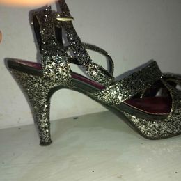 Sandalias de fiesta con brillo talle 40